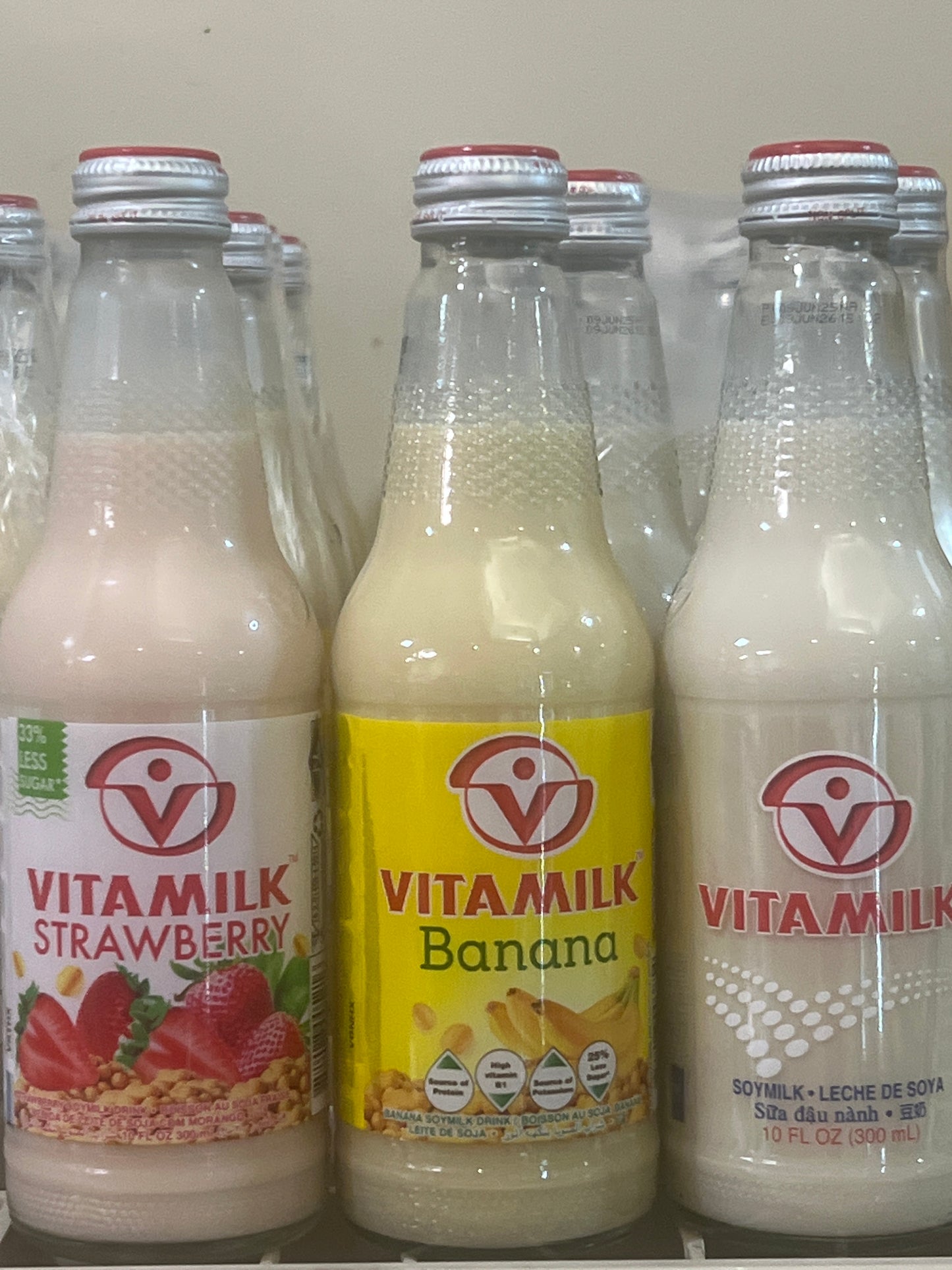 Vitamilk (Strawberry, Soya, Banana)